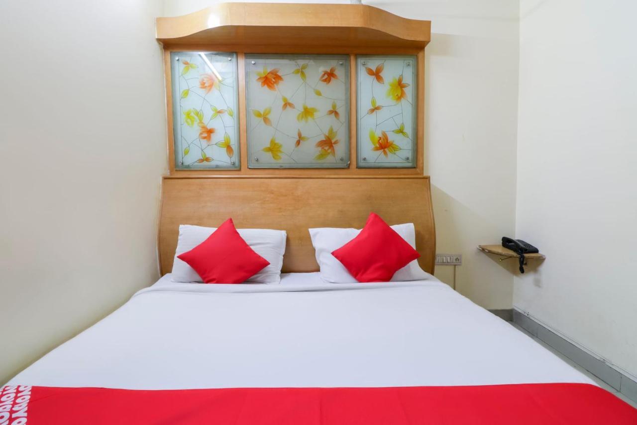 Oyo 71675 New Aishwarya Comforts Hotel Bangalore Esterno foto